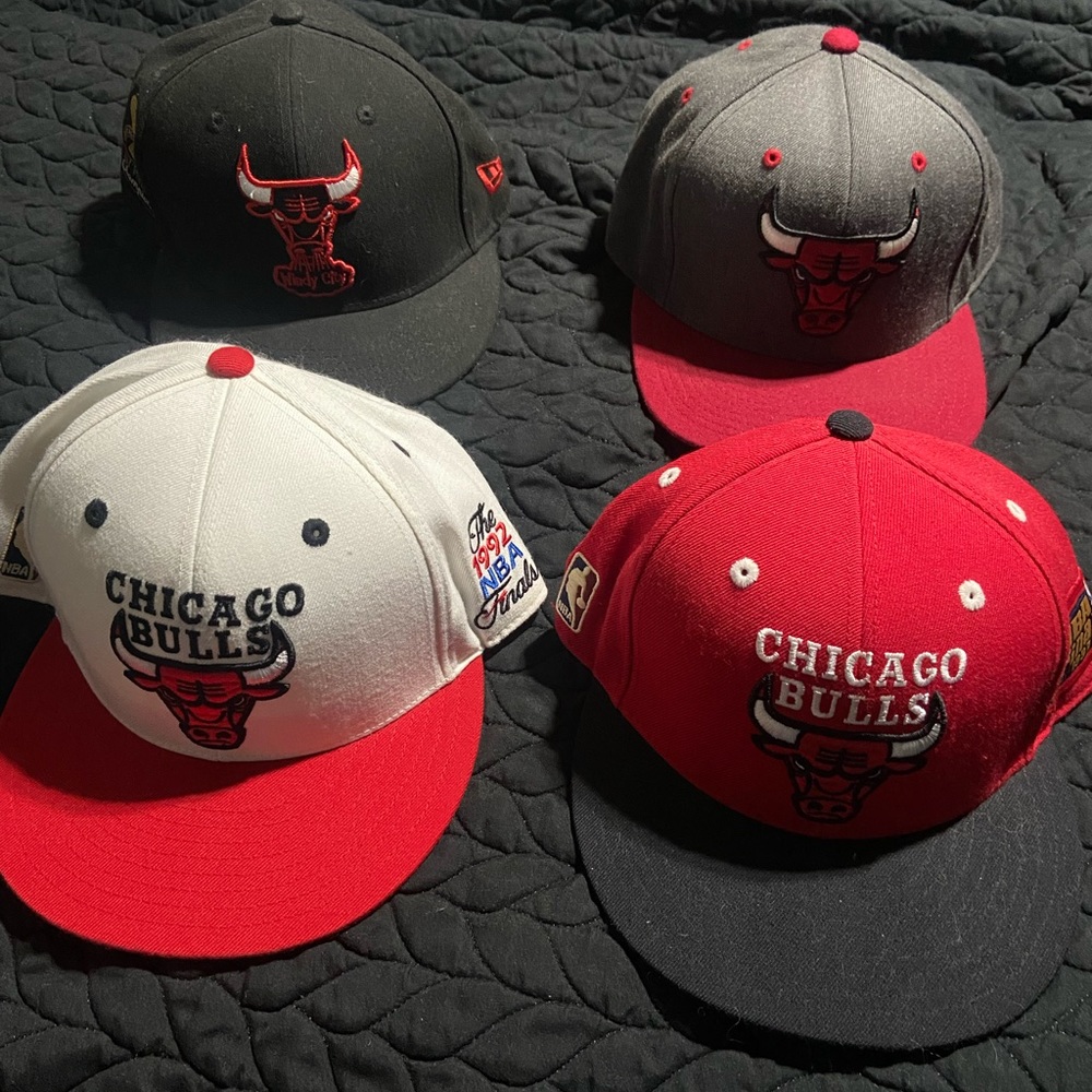 Bulls fitted hats
